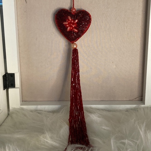 ❤️ Victorian Beaded Heart – 10” Heirloom Detail - Picture 1 of 4